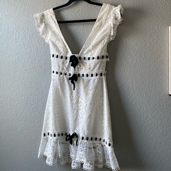 NWT For Love & Lemons Bonita Lace Ruffles & Bows Mini Dress in White - Picture 6 of 14